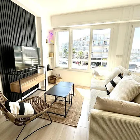 Seaside Getaway Serenity And Comfort *