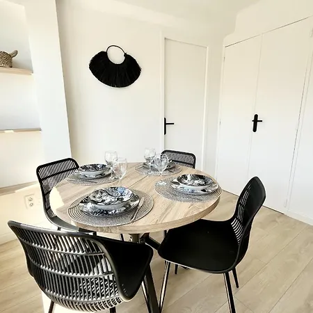 Seaside Getaway Serenity And Comfort *